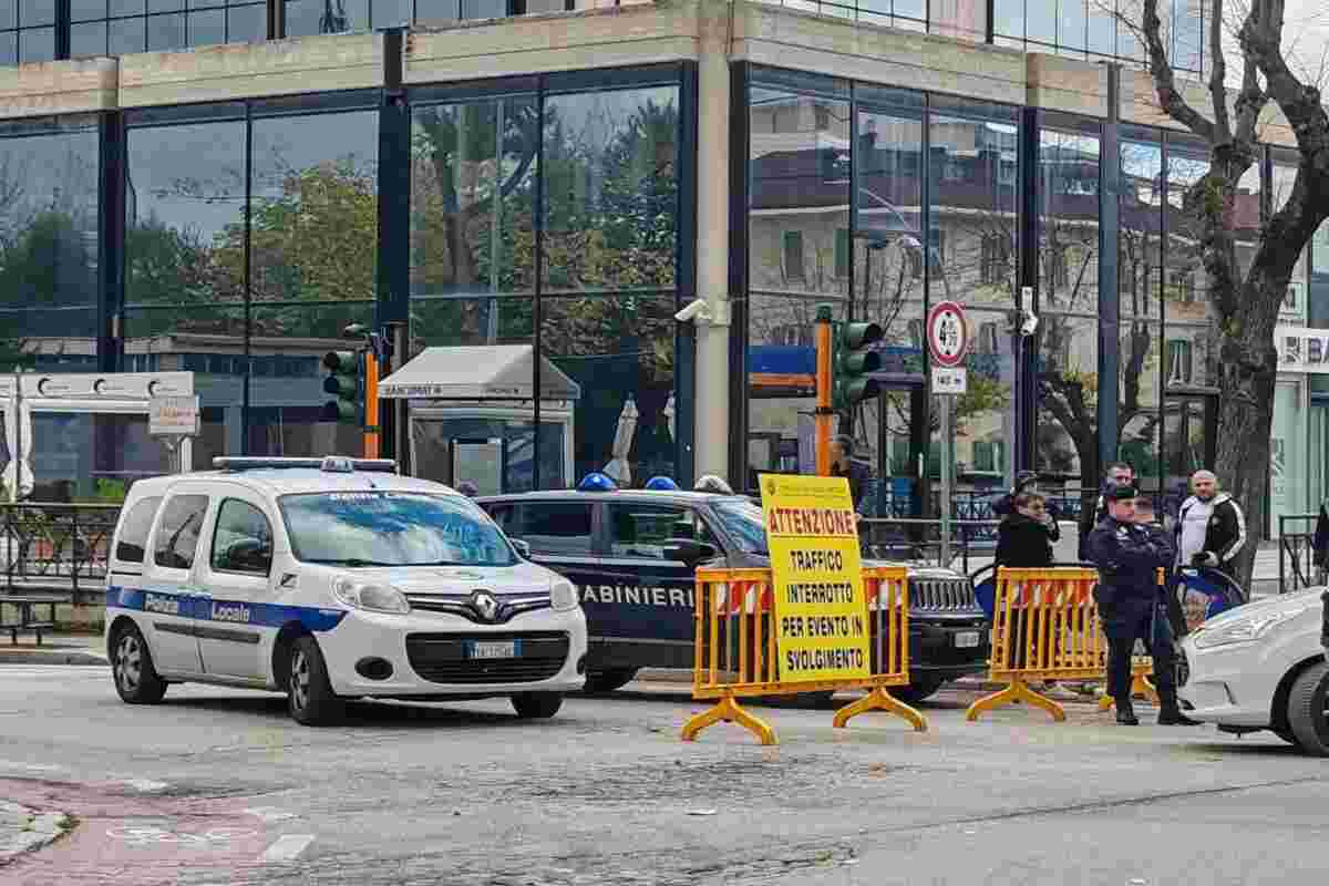 Auto di Polizia e Carabinieri