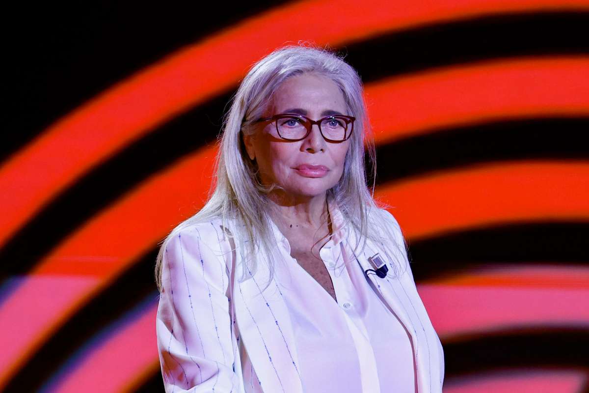 Mars Venier con espressione seria